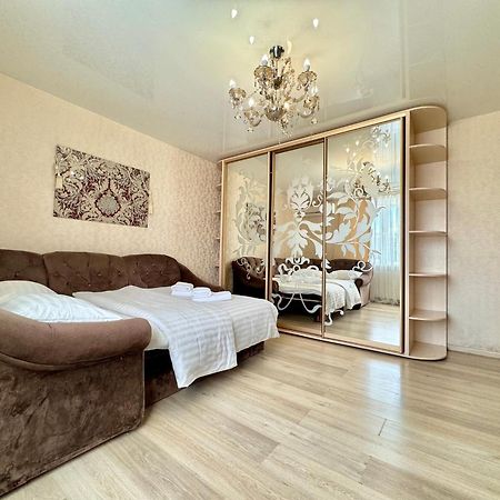 Apartpoltava Елегантна Квартира В Новобудові,Біля Каштанової Алеї, Центр Міста, Звітна Документація エクステリア 写真